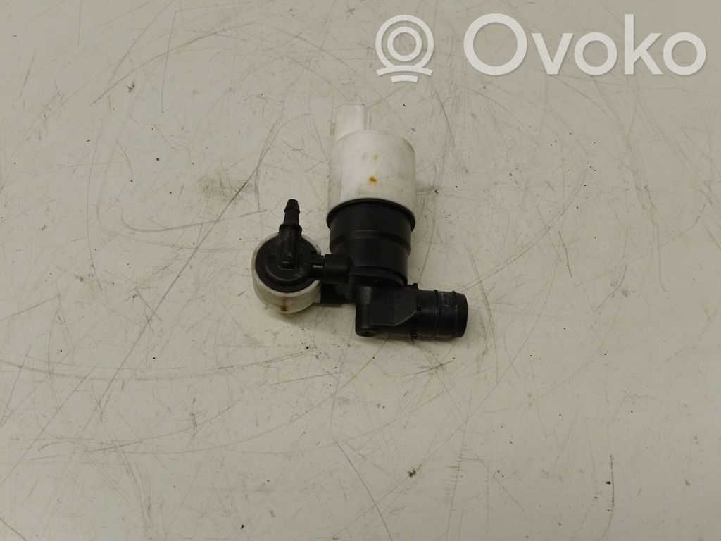 Pompa lavavetri parabrezza/vetro frontale   AV6117K624AA,BK2117K624BA