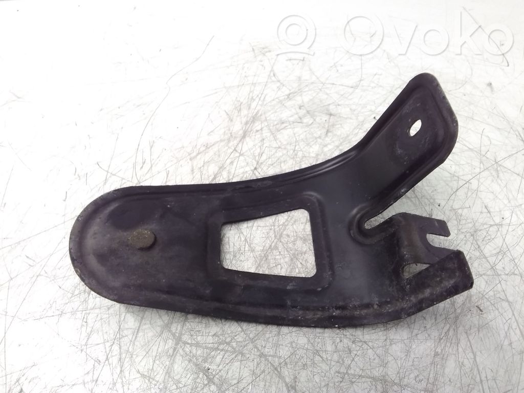 BMW 5 E60 E61 Cits aizmugures šasijas elements 