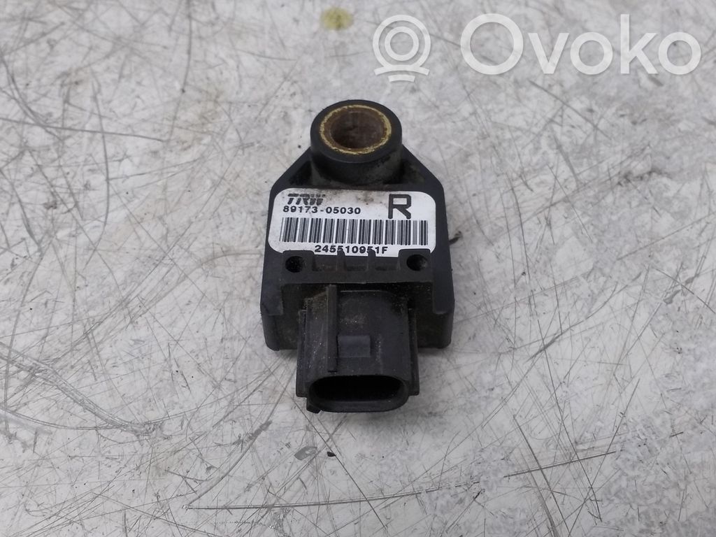 Toyota Avensis T250 Senzor impact/declanșare airbag 