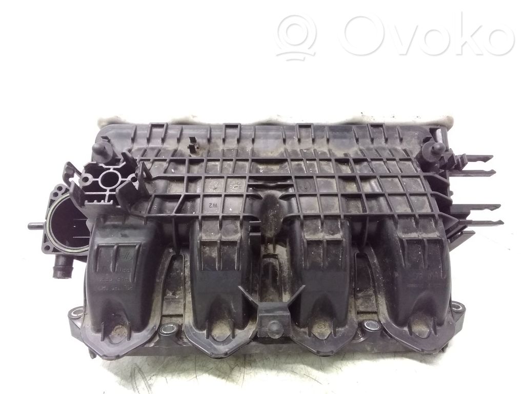 Kolektor ssący   04E145749B