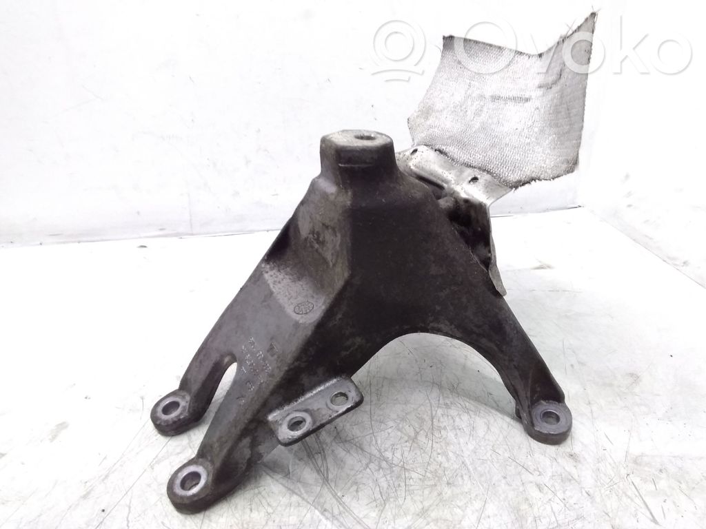 Audi A4 S4 B9 Suport motor 