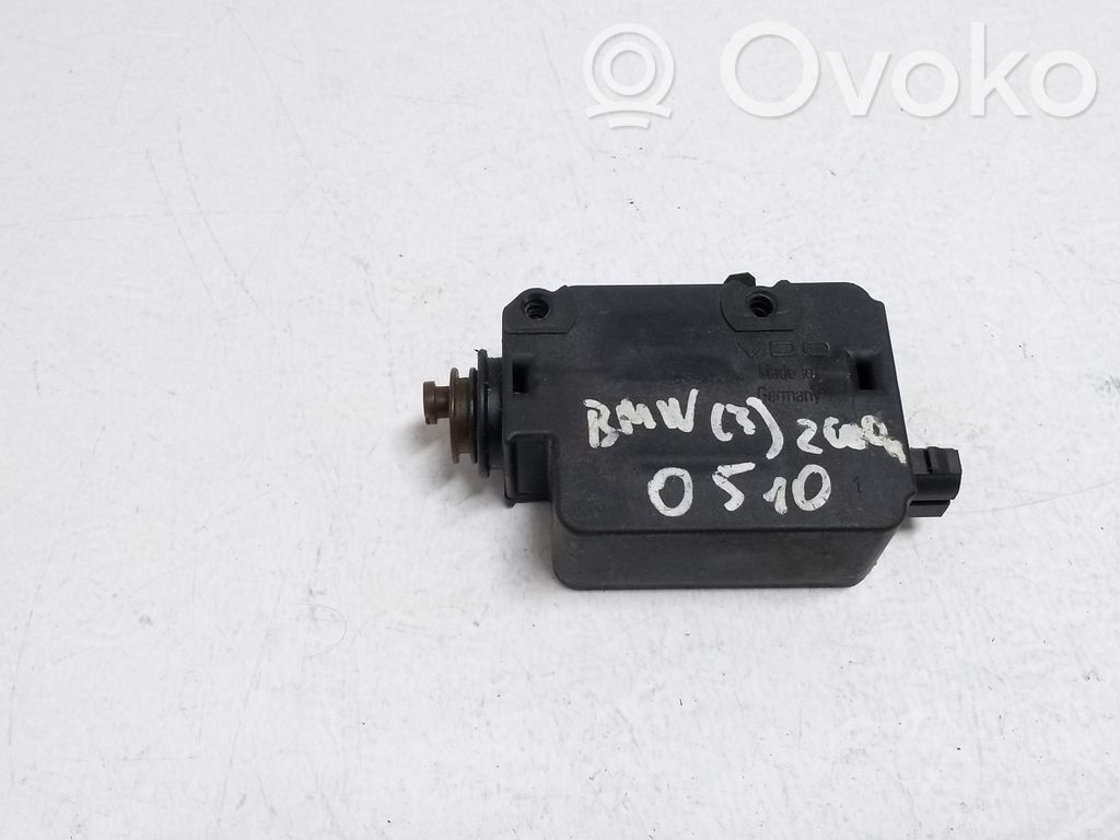 BMW 3 E46 Stellmotor Tankdeckel Tankklappe 