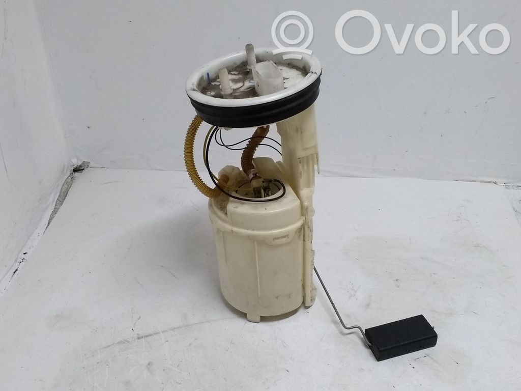 Volkswagen PASSAT B5.5 Pompa carburante immersa 
