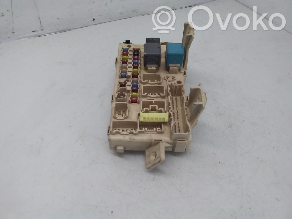 Toyota Avensis T250 Modulo fusibile 