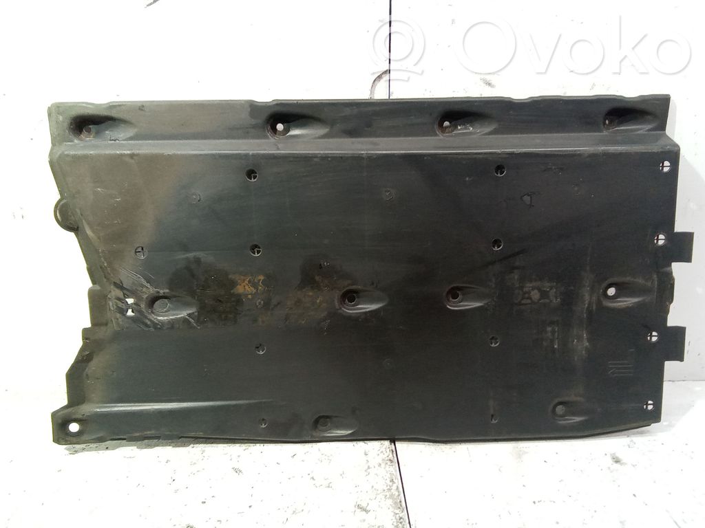 Nissan Qashqai+2 Placa protectora del centro/medio 