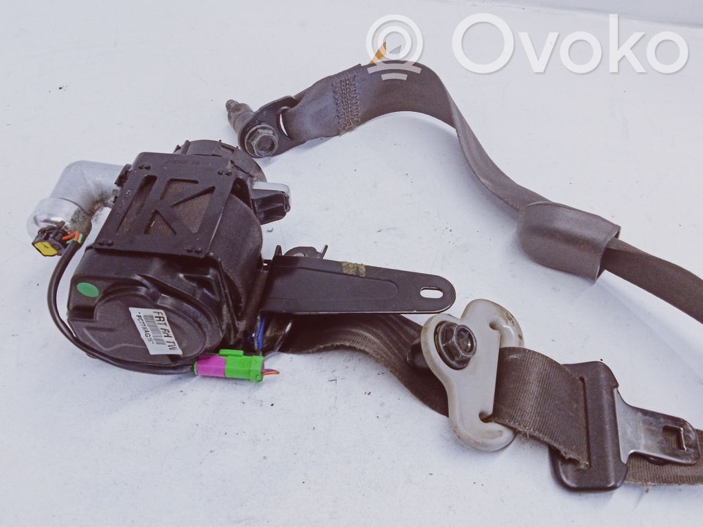 Chevrolet Captiva Front seatbelt 