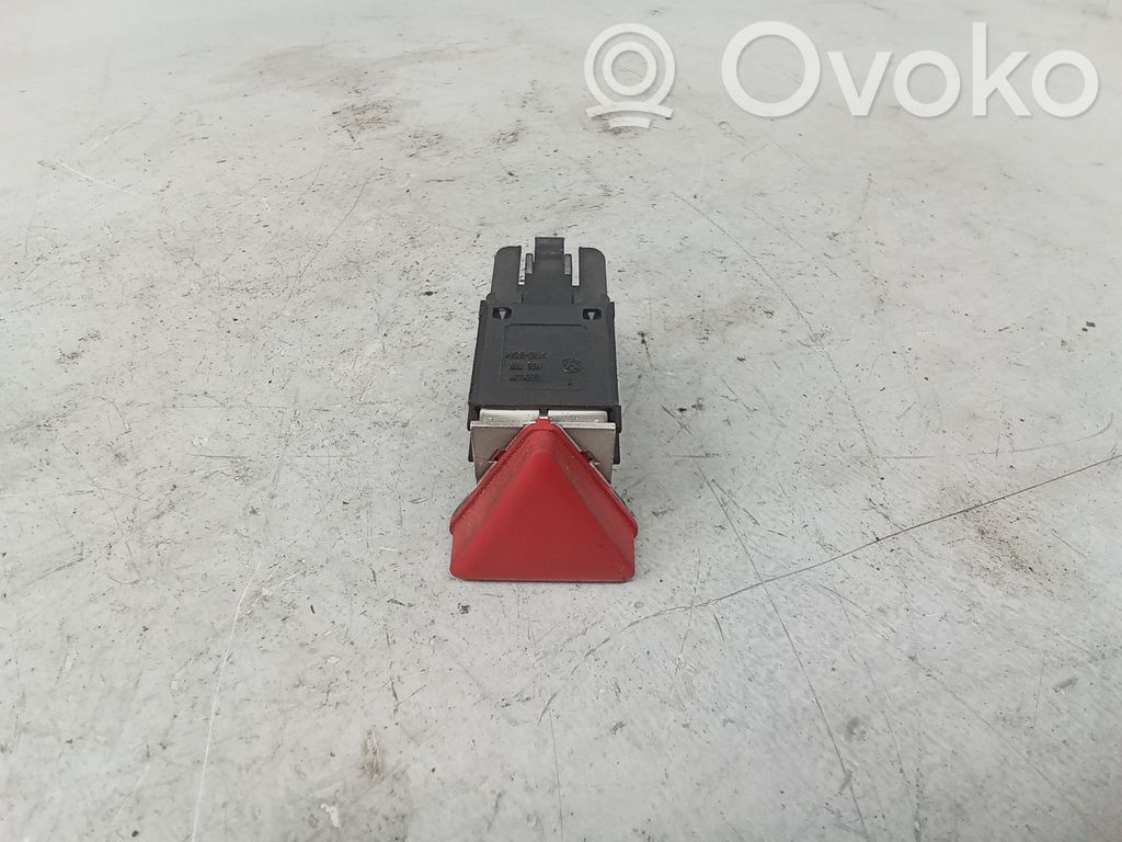 Botón interruptor de luz de peligro   1K0953509A