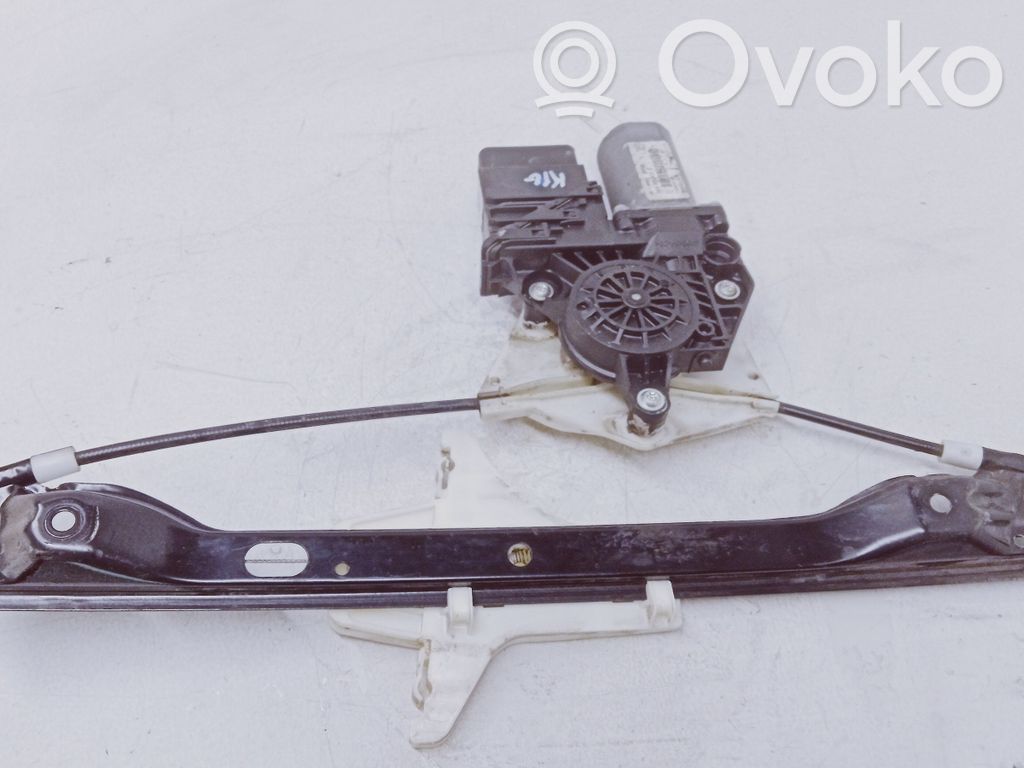 Volkswagen Golf V Alzacristalli della portiera posteriore con motorino