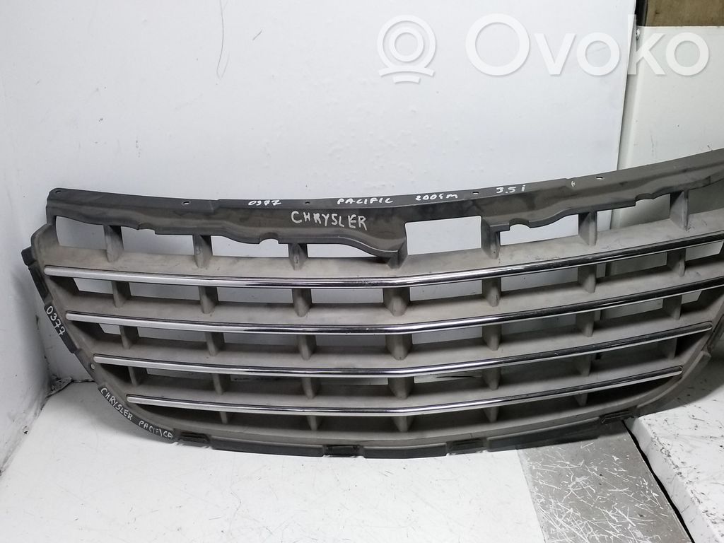 Chrysler Pacifica Front grill 