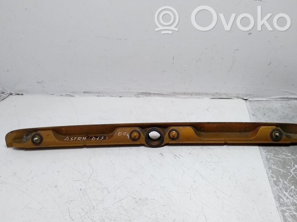 Opel Astra G Garniture de hayon 