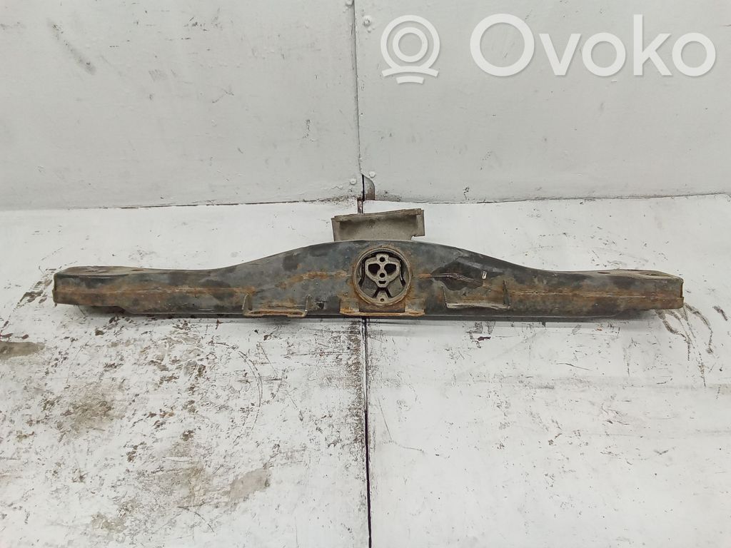 Volkswagen Touareg I Gearbox mounting bracket 