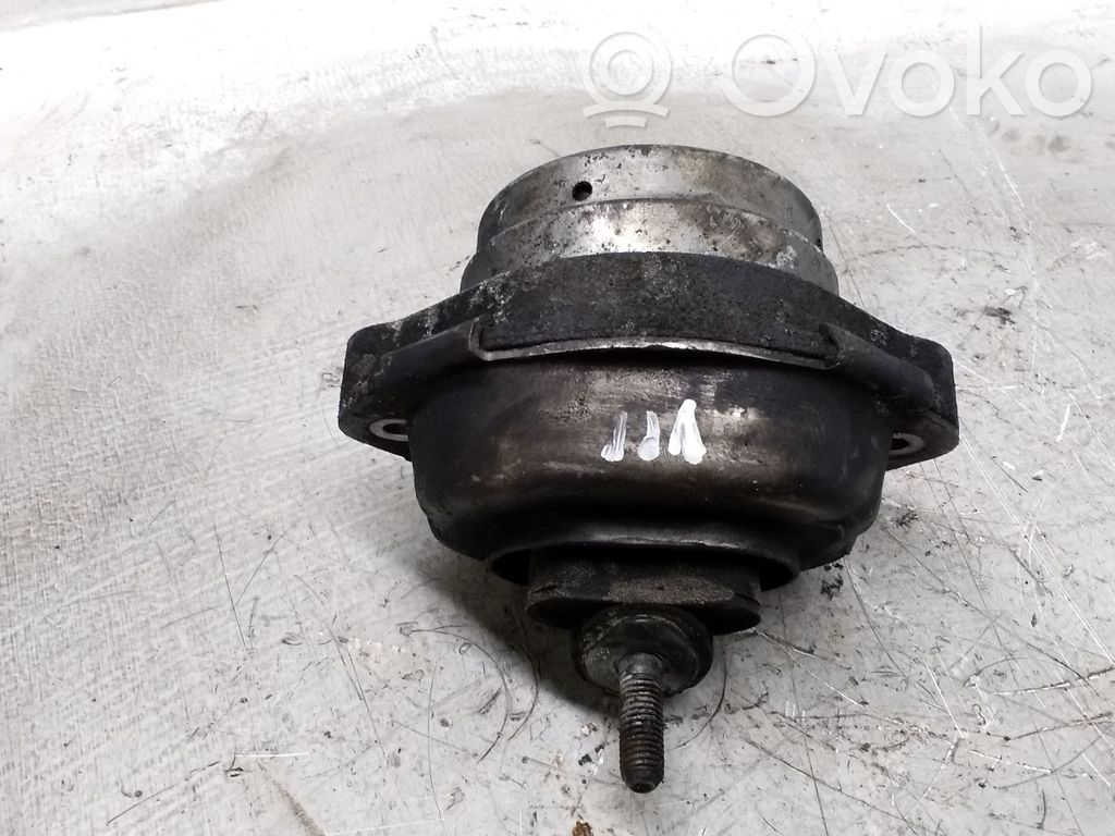 BMW X5 E53 Engine mount bracket 