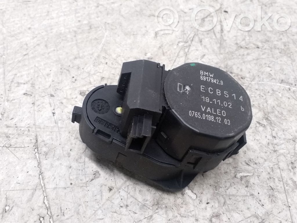 BMW 5 E39 Oro sklendės varikliukas 
