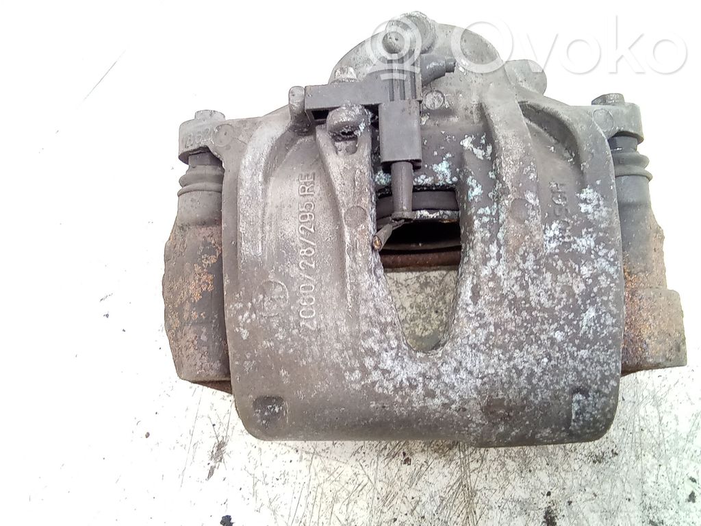Mercedes-Benz E W211 Pinza del freno anteriore