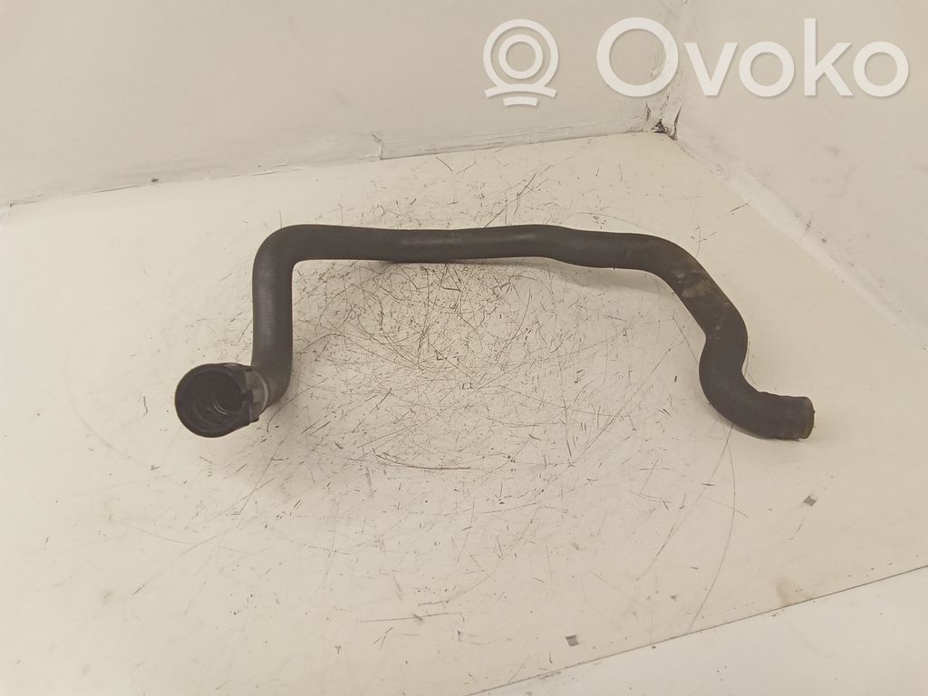 BMW 5 F10 F11 Tubo flessibile del liquido di raffreddamento del motore 