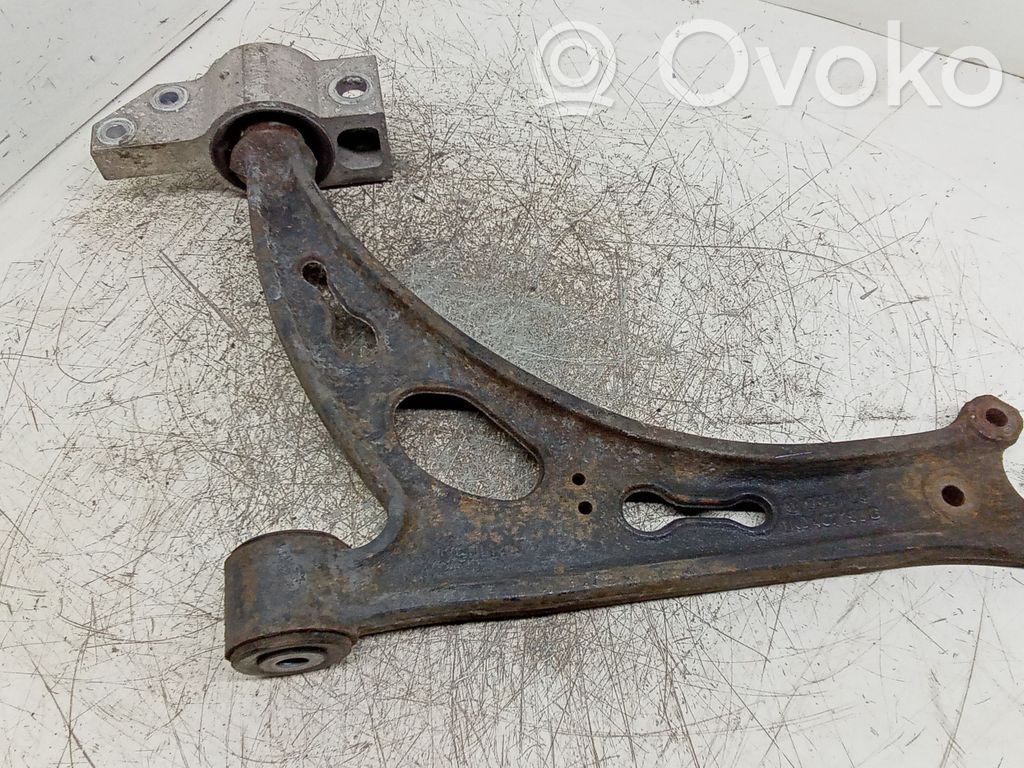 Seat Leon (1P) Braccio di controllo sospensione anteriore inferiore/braccio oscillante 