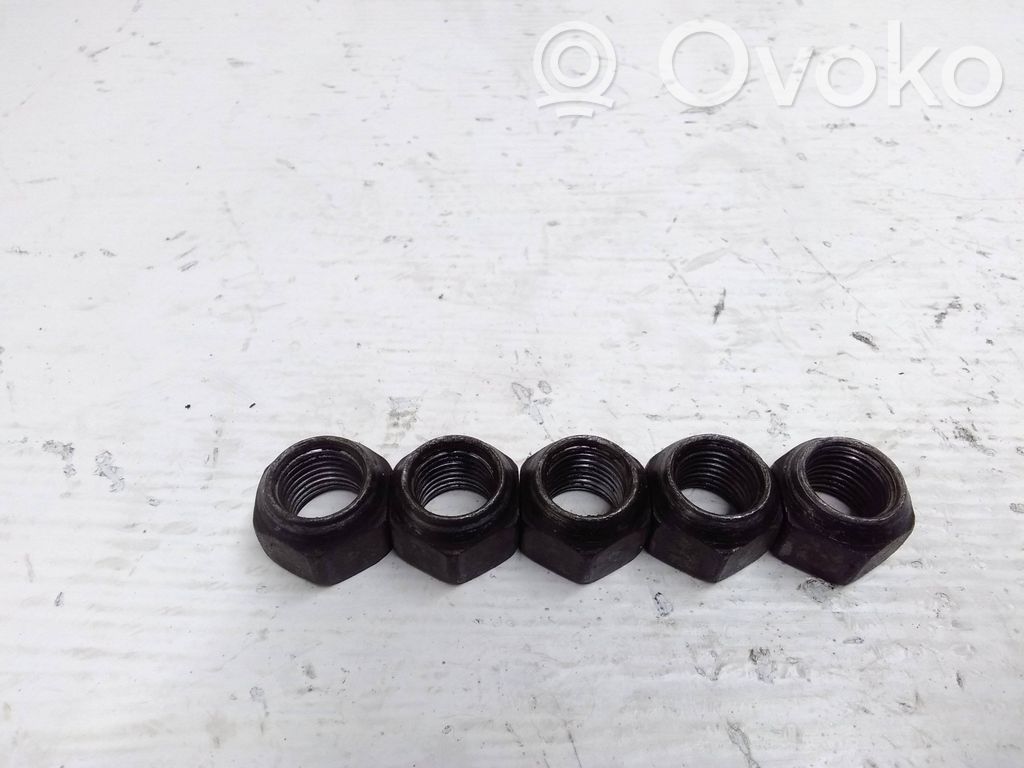 Tuercas/tornillos