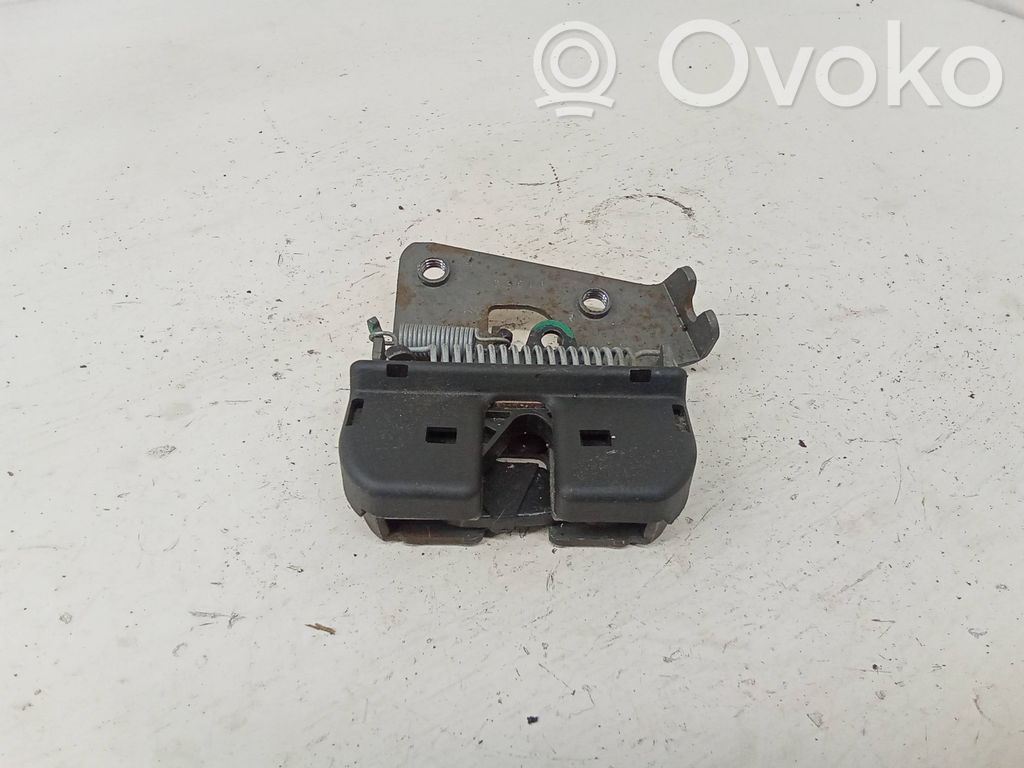 BMW 5 E60 E61 Sedynės nugaros atramos spyna 