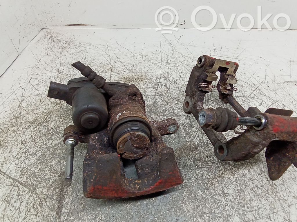 Audi A4 S4 B8 8K Задний суппорт 