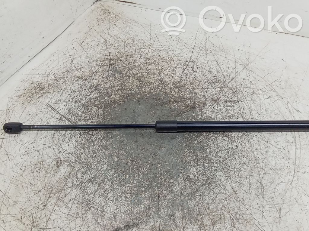 Volvo S60 Tailgate/trunk strut/damper 