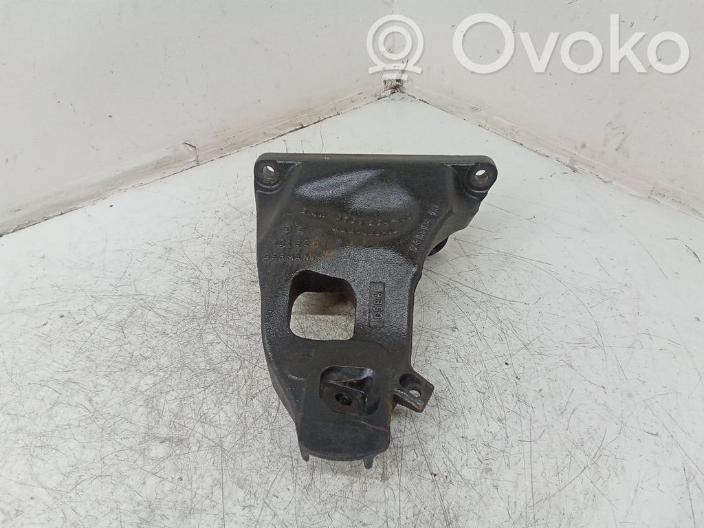 BMW 7 E65 E66 Engine mounting bracket 