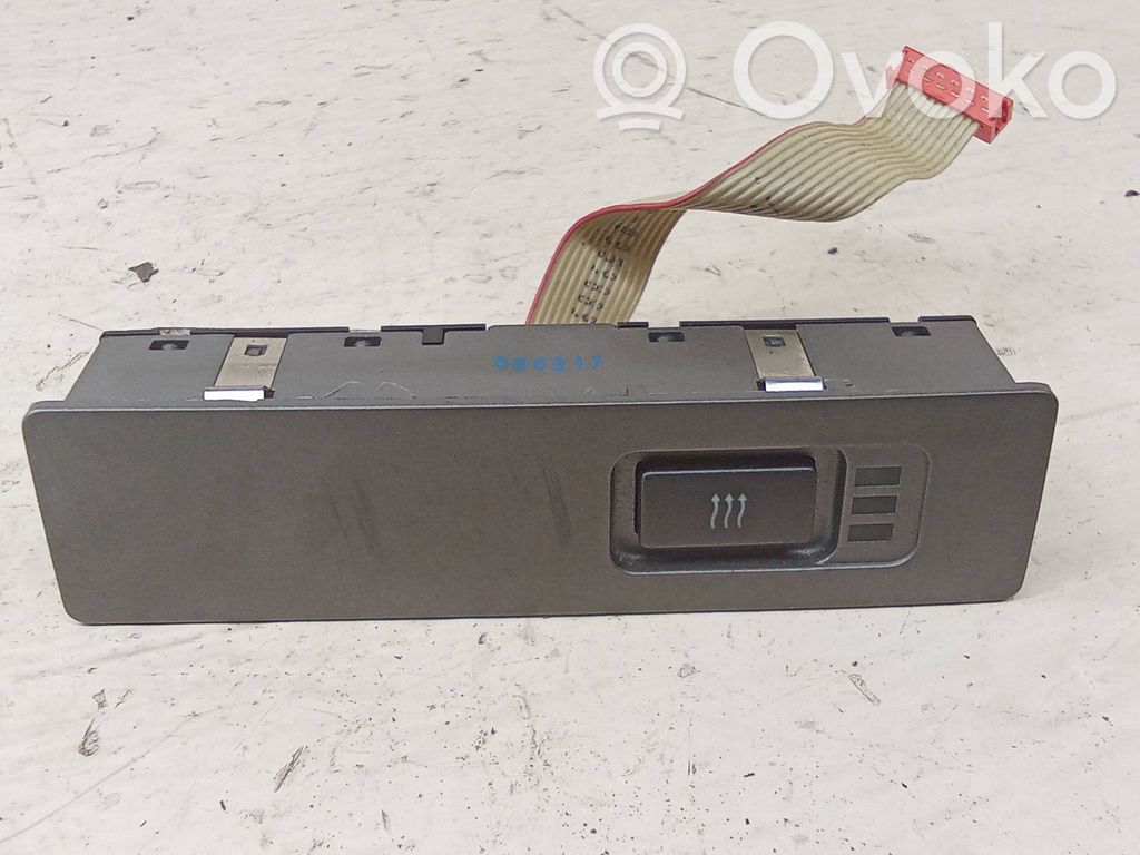 Seat heating switch   6971634,1108862,13555916