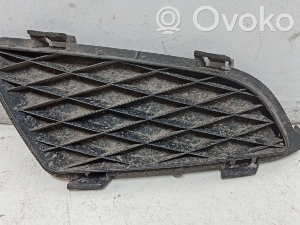 Mazda 6 Grille inférieure de pare-chocs avant 