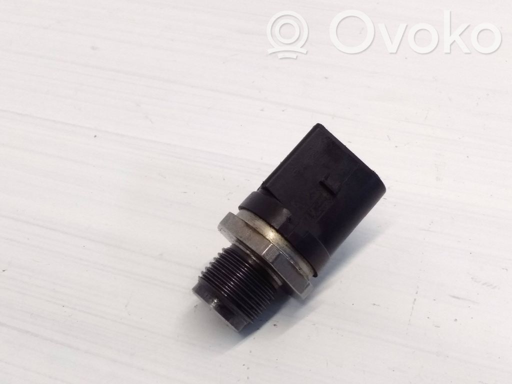 BMW 5 F10 F11 Fuel pressure sensor 