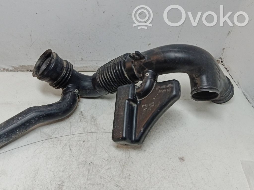 Subaru Forester SF Część rury dolotu powietrza 
