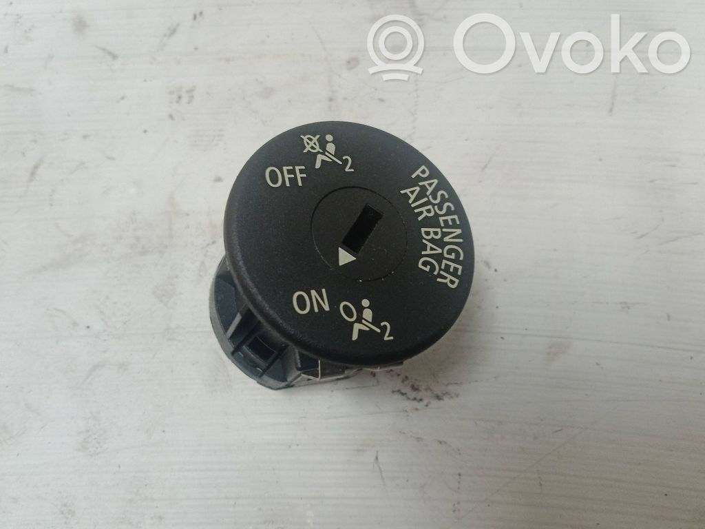 Comutator pornit/oprit airbag pasager   919688604