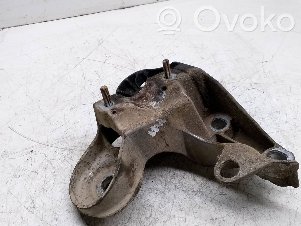 Audi A6 S6 C5 4B Engine mounting bracket 
