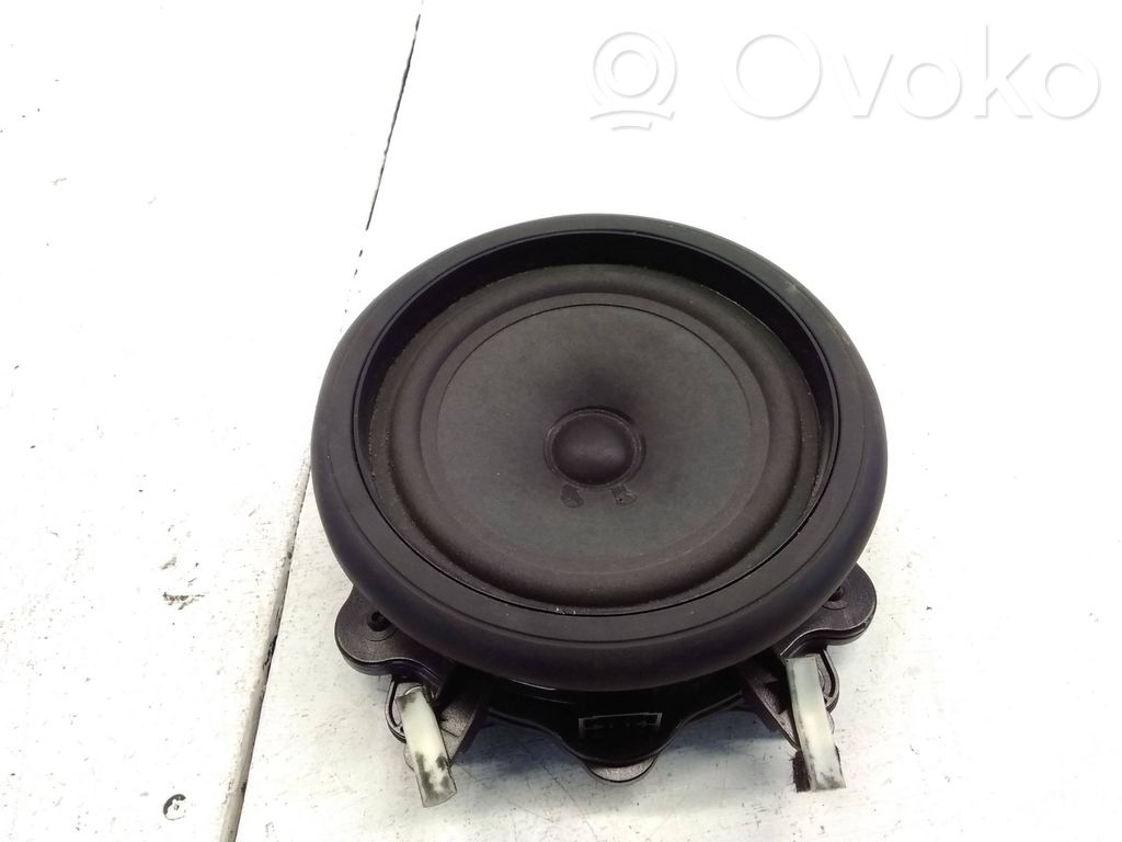 Audi A8 S8 D3 4E Altavoz de la puerta trasera 