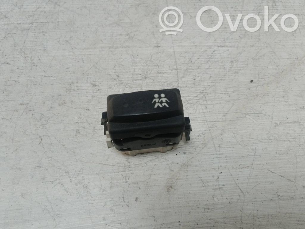 Renault Vel Satis Przycisk dziecko w samochodzie 