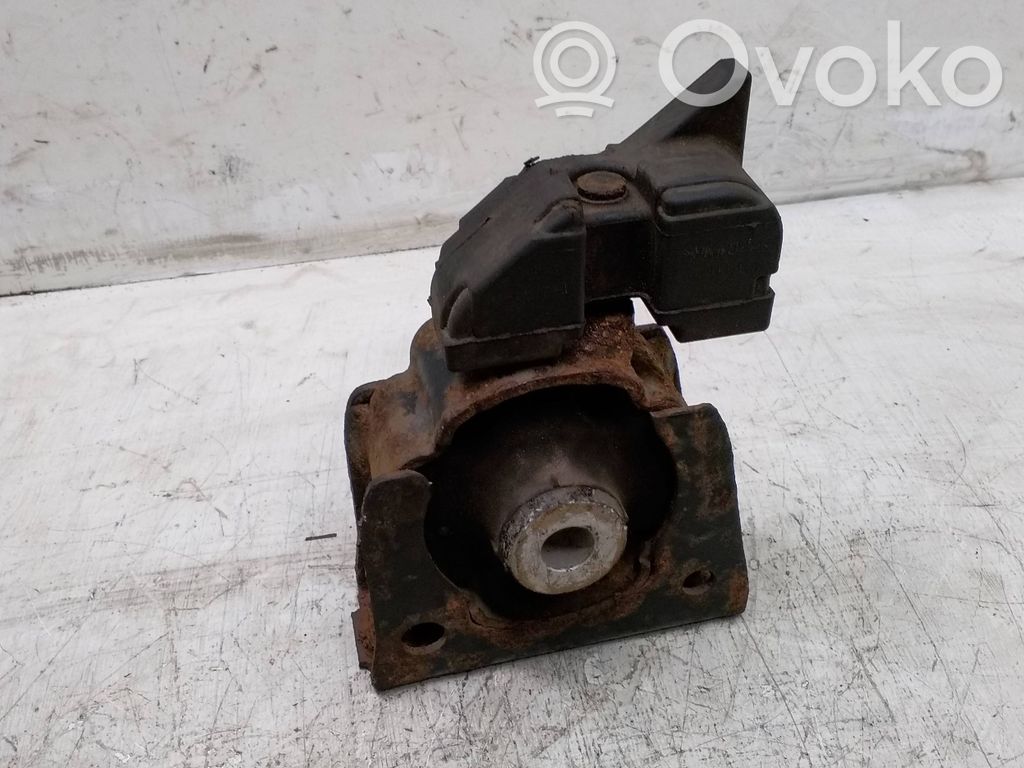 Toyota Prius (XW30) Soporte de montaje del motor