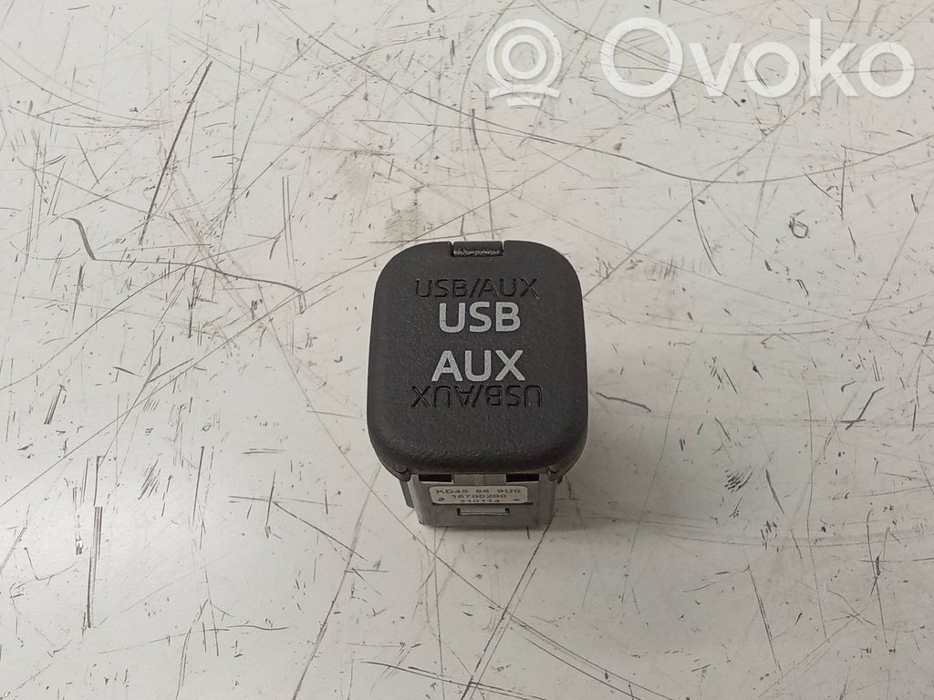 Mazda CX-5 AUX in-socket connector 