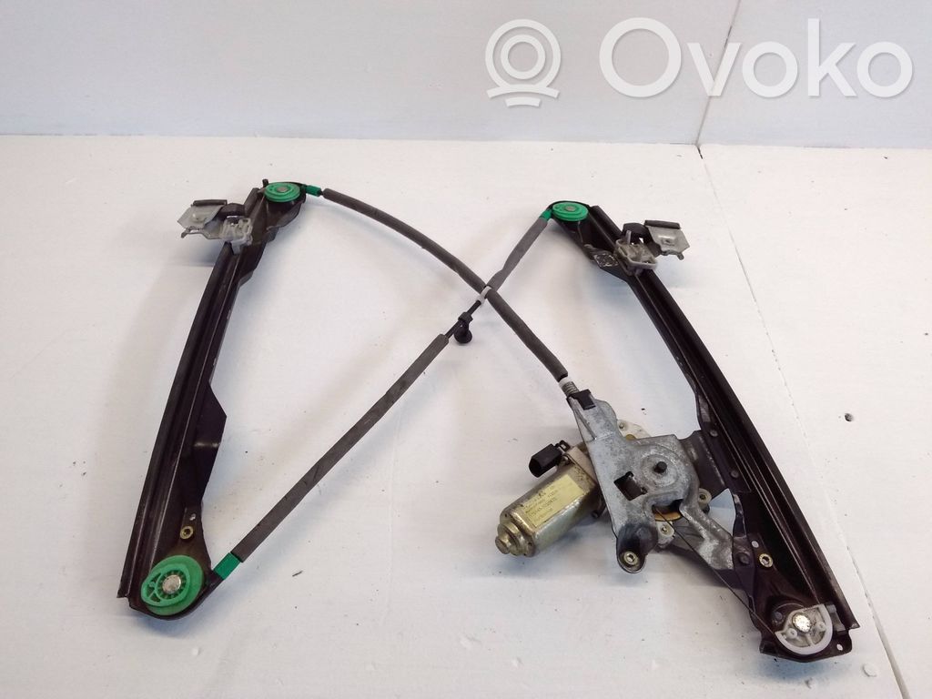 Ford Focus Front door window regulator with motor 