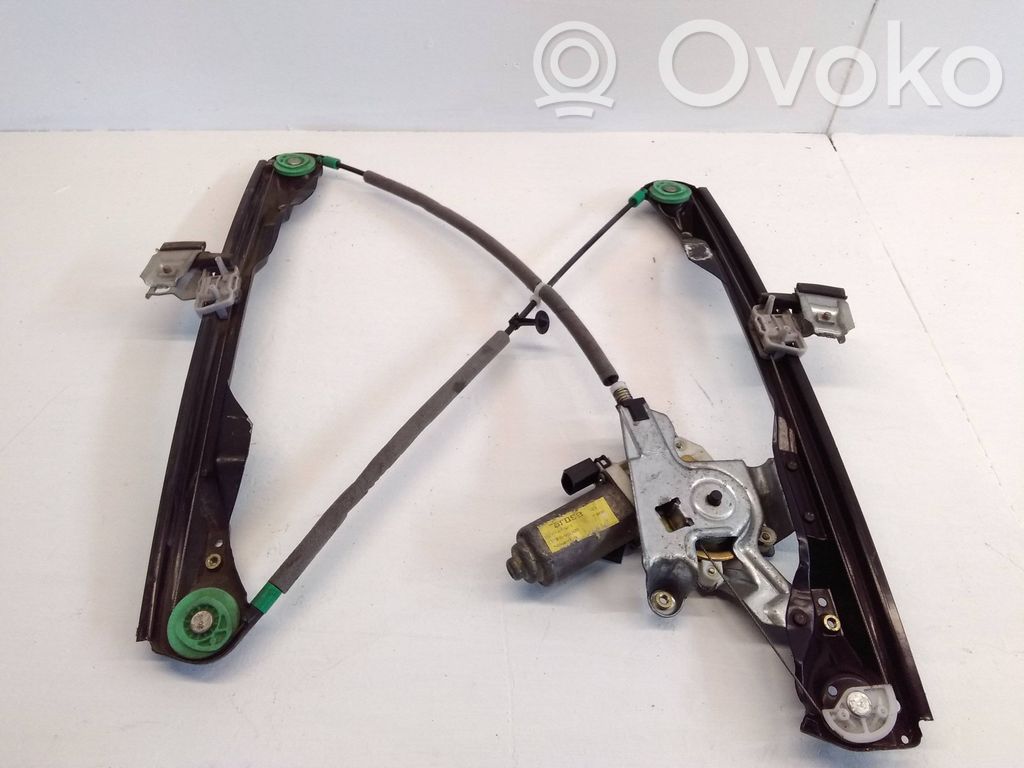Ford Focus Front door window regulator with motor 