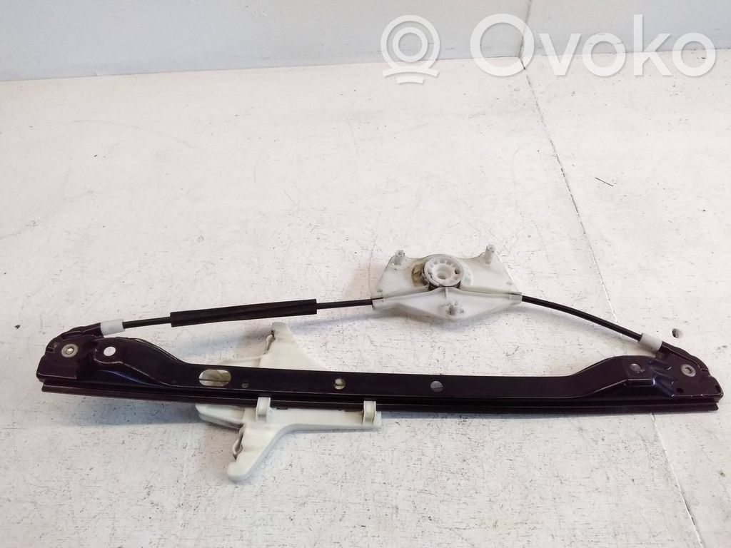 Volkswagen Golf Plus Macara geam spate fără motor 
