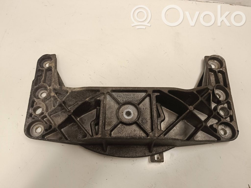 BMW 5 E60 E61 Gearbox mounting bracket 
