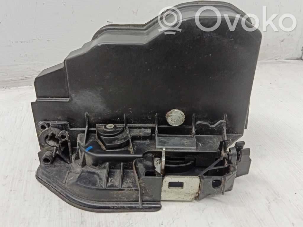BMW 5 E60 E61 Serratura portiera anteriore 