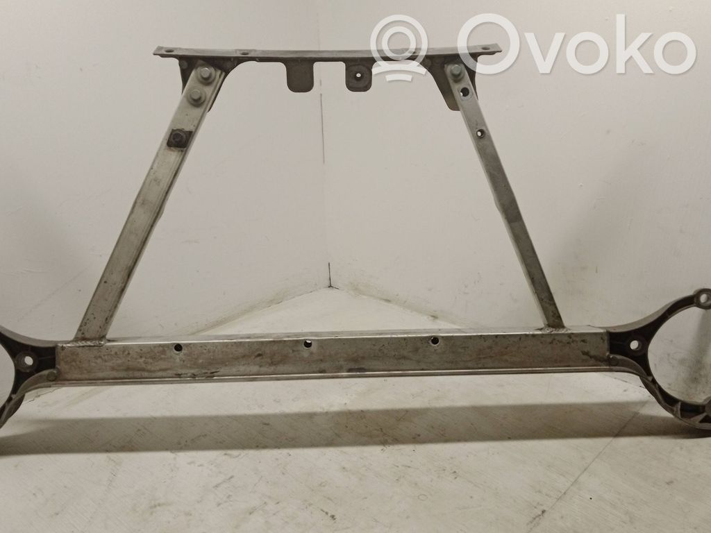 Audi A8 S8 D3 4E Engine mounting bracket 