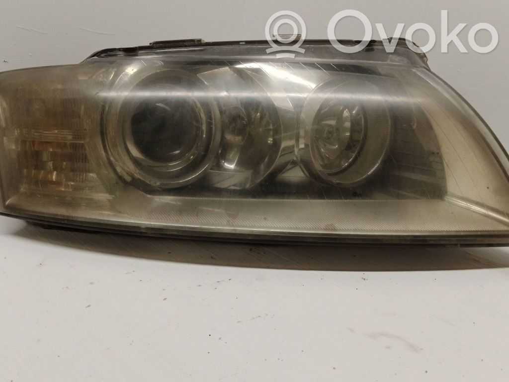 Audi A8 S8 D3 4E Lampa przednia 