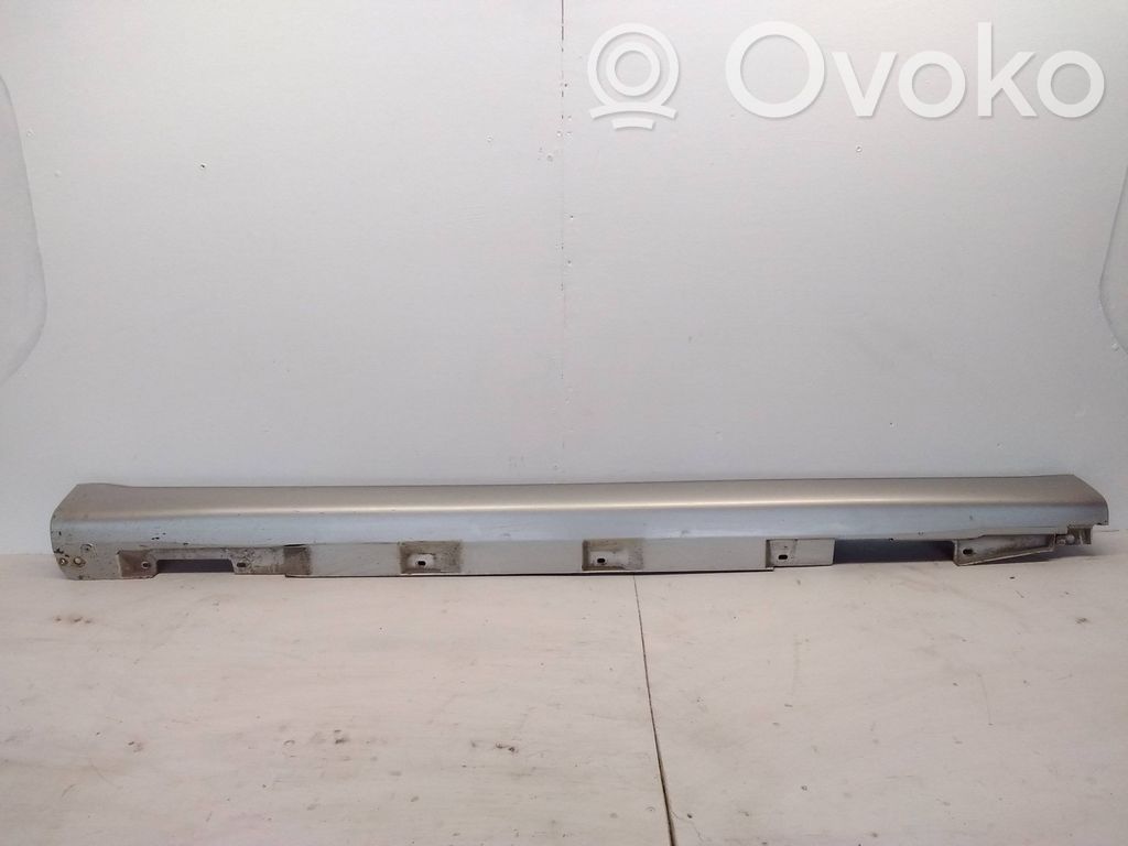 Toyota Corolla Verso AR10 Sill 