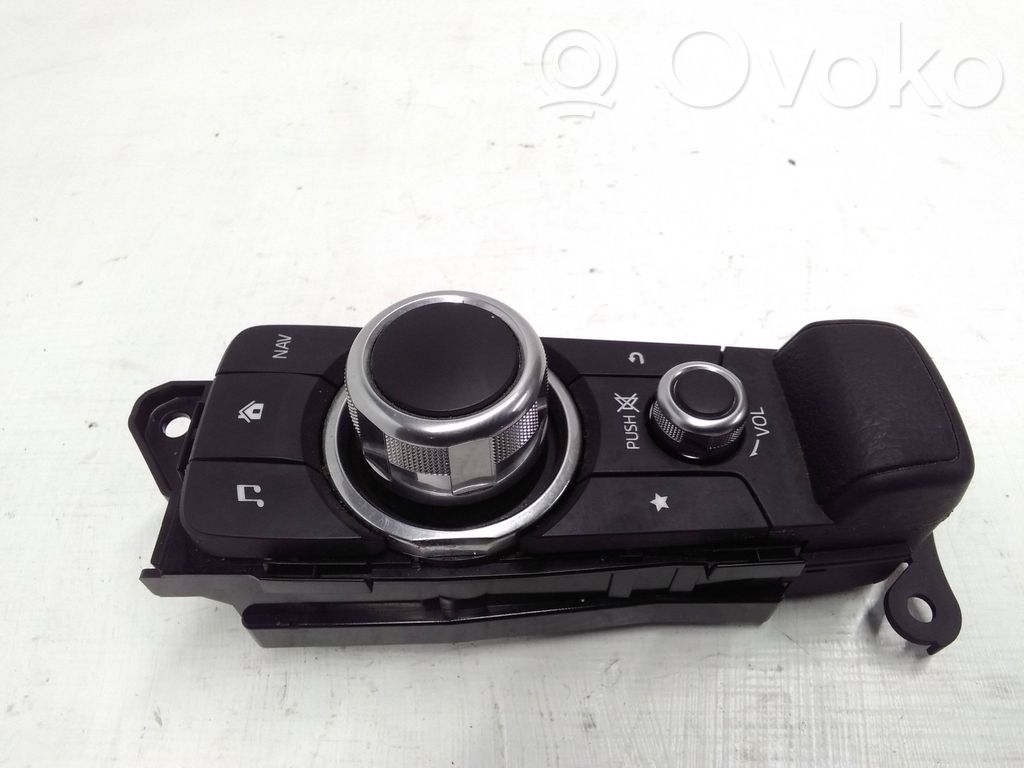 Head unit multimedia control   D09H66CM0
