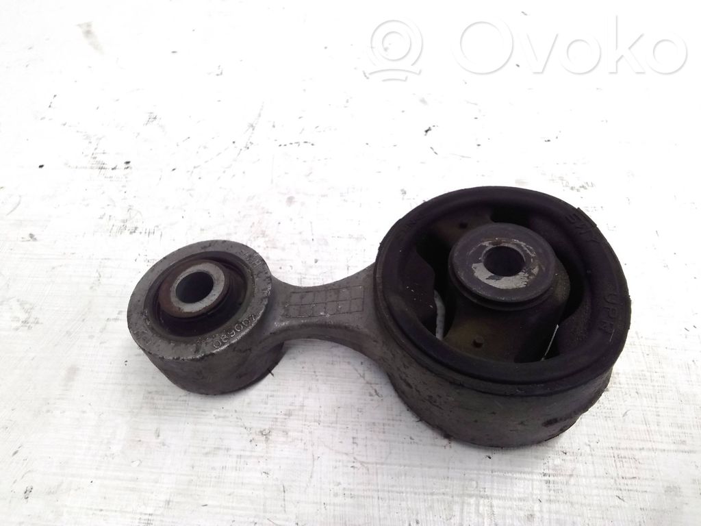 Honda CR-V Engine mount bracket 