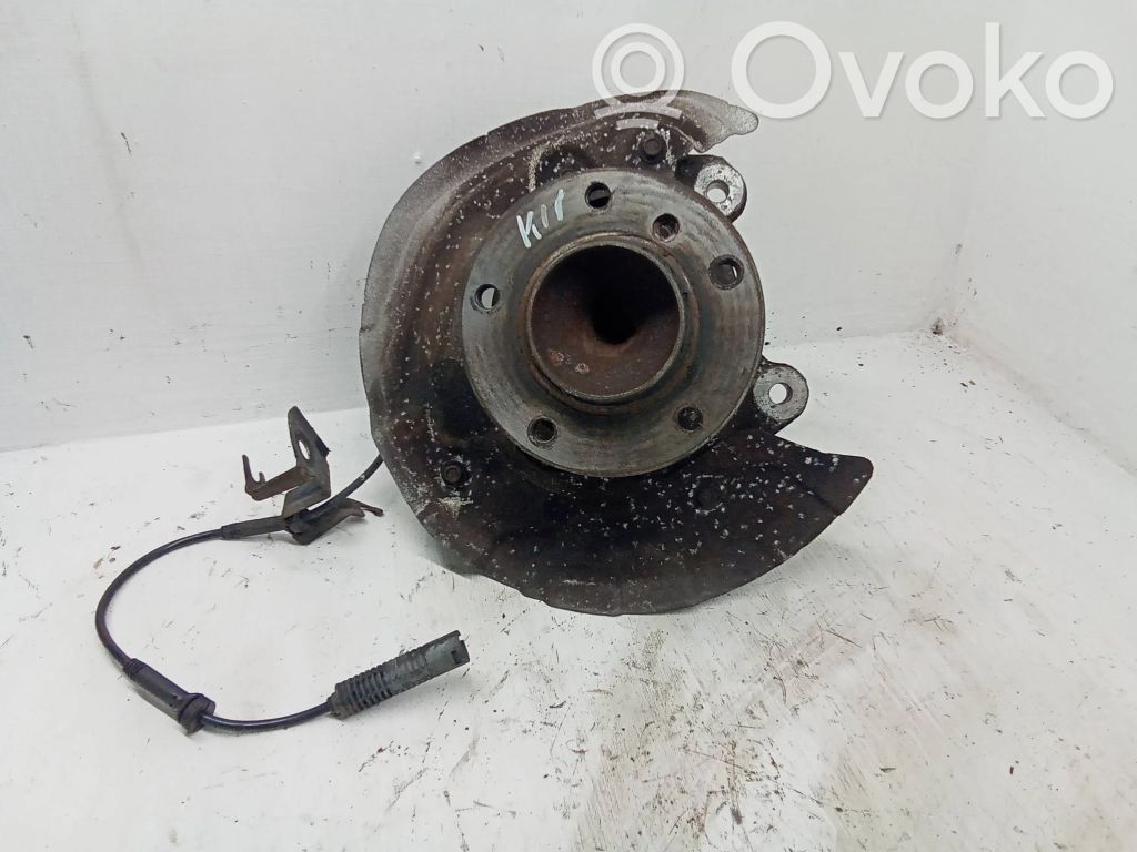 BMW 1 E81 E87 Front wheel hub spindle knuckle 