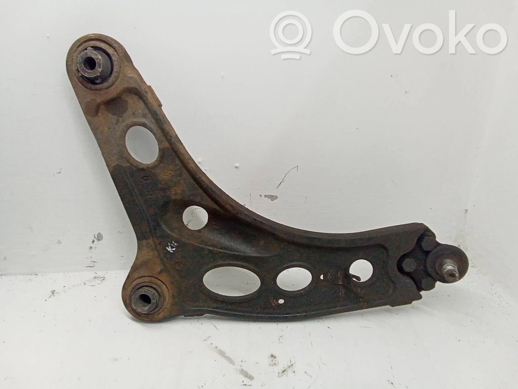 Opel Vivaro Front lower control arm/wishbone 