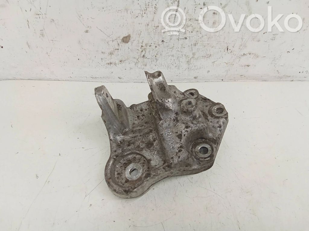 Peugeot Expert Engine mounting bracket 