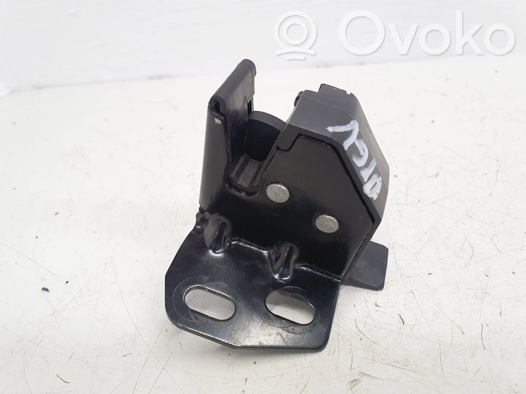Loading door lock