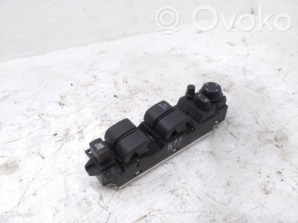 Mazda 3 II Electric window control switch 